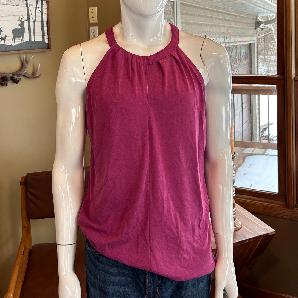 Torrid 2X Magenta Blouse - Sleeveless  - Excellent Condition